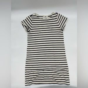 Super cute J. Crew dress! 🖤🤍